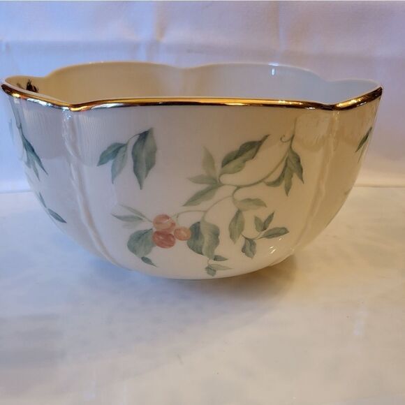 Lenox China "Morningside Cottage" Bowl with Cherries, Butterfly & Bee Design USA - Picture 3 of 6